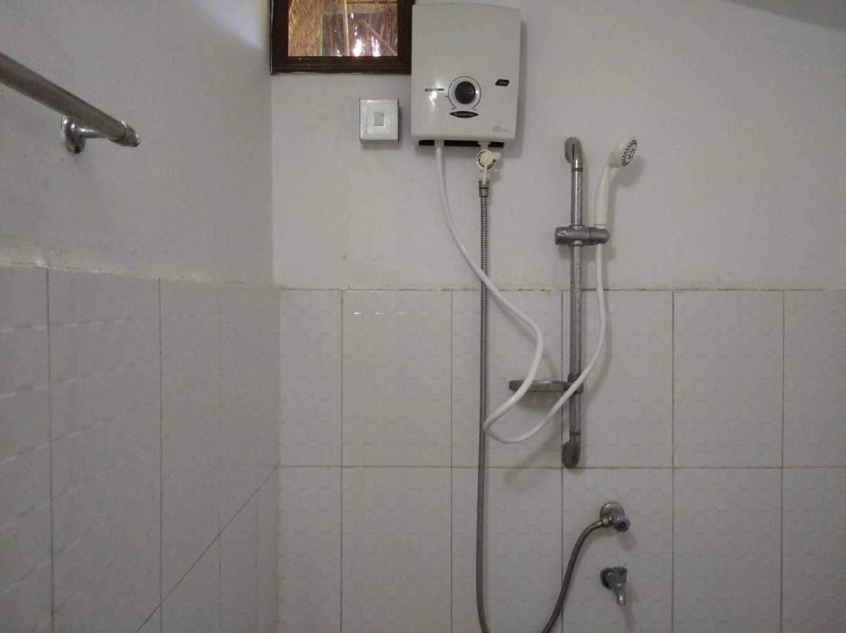 נסאונג Soe Ko Ko Beach House & Restaurant מראה חיצוני תמונה